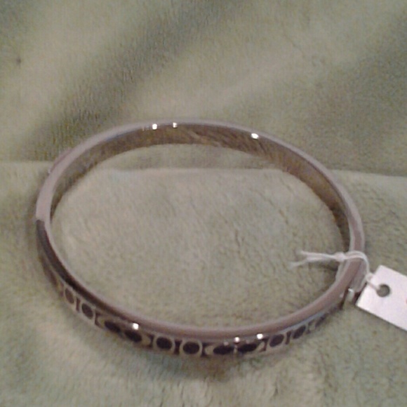 Coach slip on bracelet NWT - Picture 2 of 3
